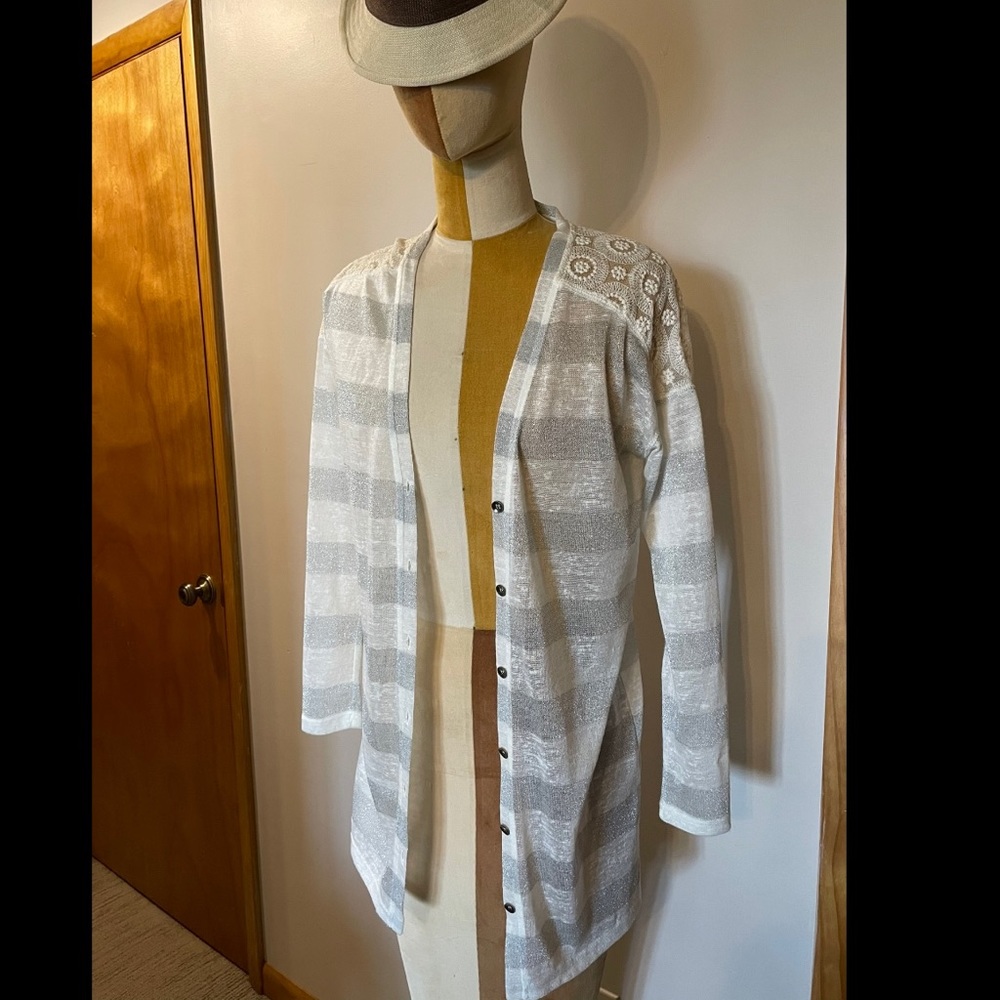 En Créme Thin Grey Lace Cardigan